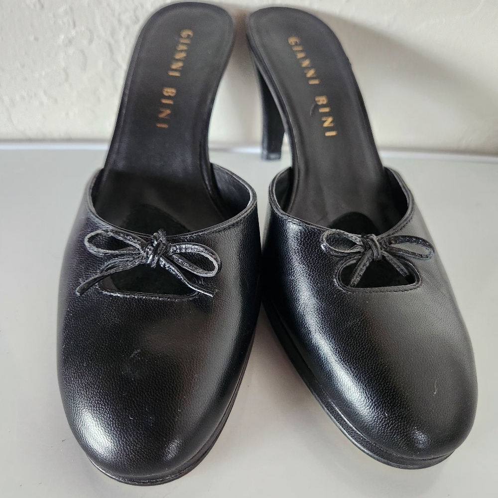 Gianni Bini Black Heels used a few times 7m